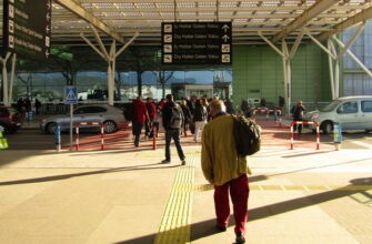 Уровень отлетов в аэропорту Измира