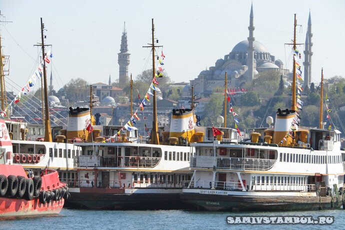 Паромы Стамбула на отдыхе